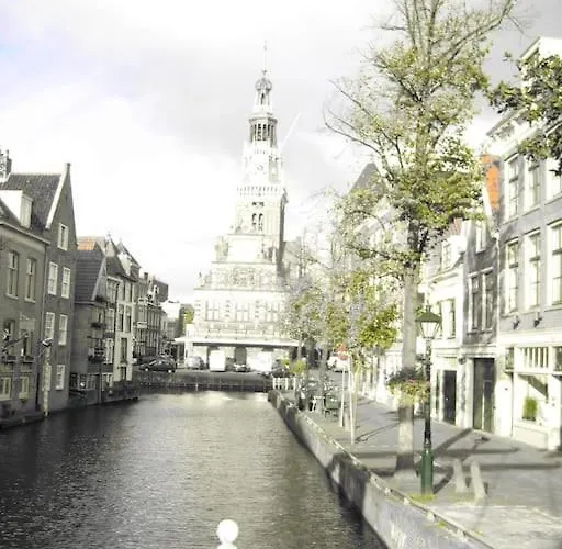 بيت للعطل Met Besloten Tuin *