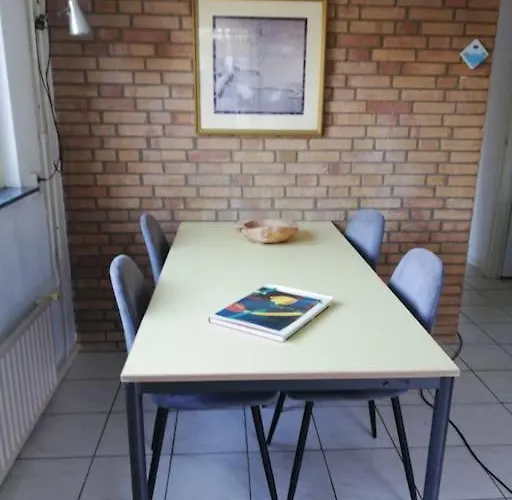 Met Besloten Tuin * Egmond-Binnen