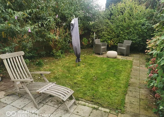 Ferienhaus Met Besloten Tuin