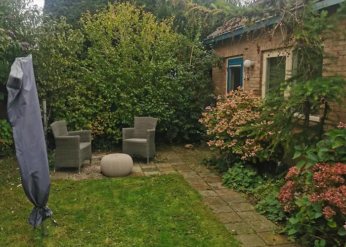 Met Besloten Tuin Ferienhaus Egmond-Binnen